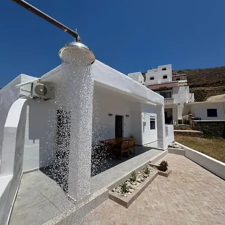 Lefkes Beach Suite Apartment *