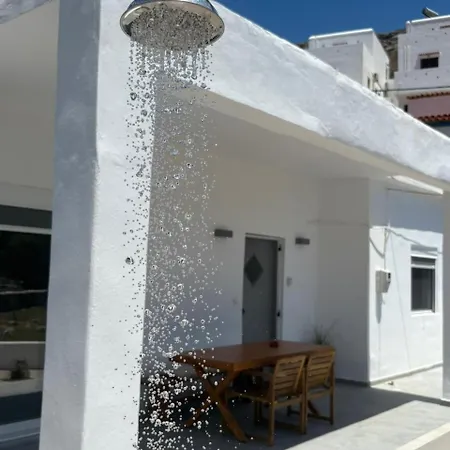 Apartment Lefkes Beach Suite *